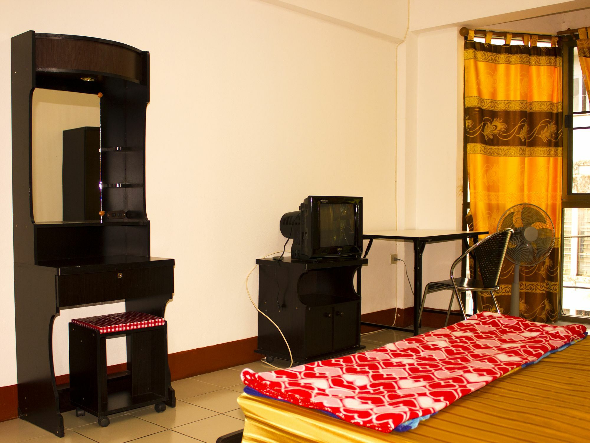 Walkinn Guesthouse 1 Chiang Mai Ngoại thất bức ảnh